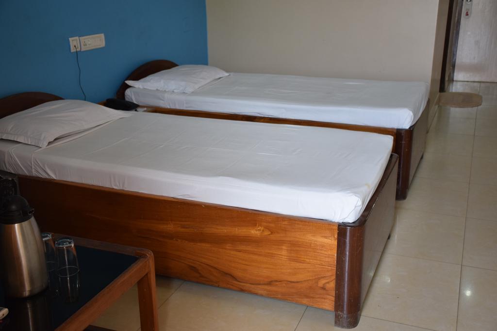 Hotel Naren Palace Puri Eksteriør billede